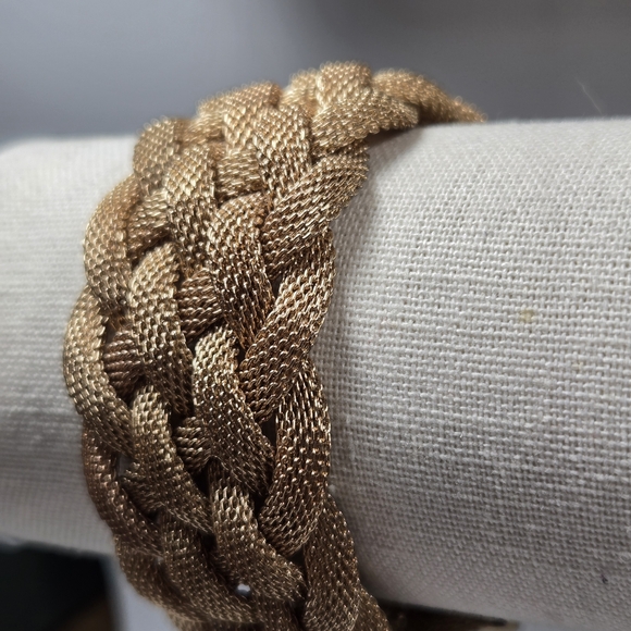 Unsigned Jewelry - Mesh Gold tone Braided Bracelet Magnetic Closure